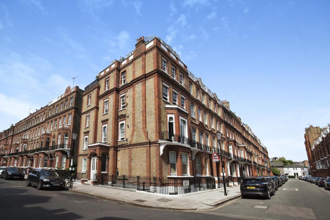 Appartamento Well Located South Kensington Flat Londra Esterno foto