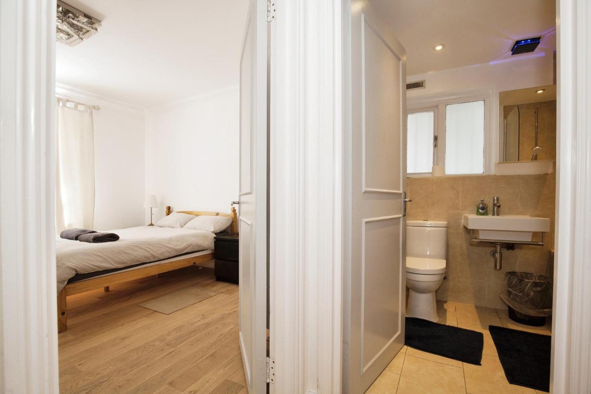 Appartamento Well Located South Kensington Flat Londra Esterno foto