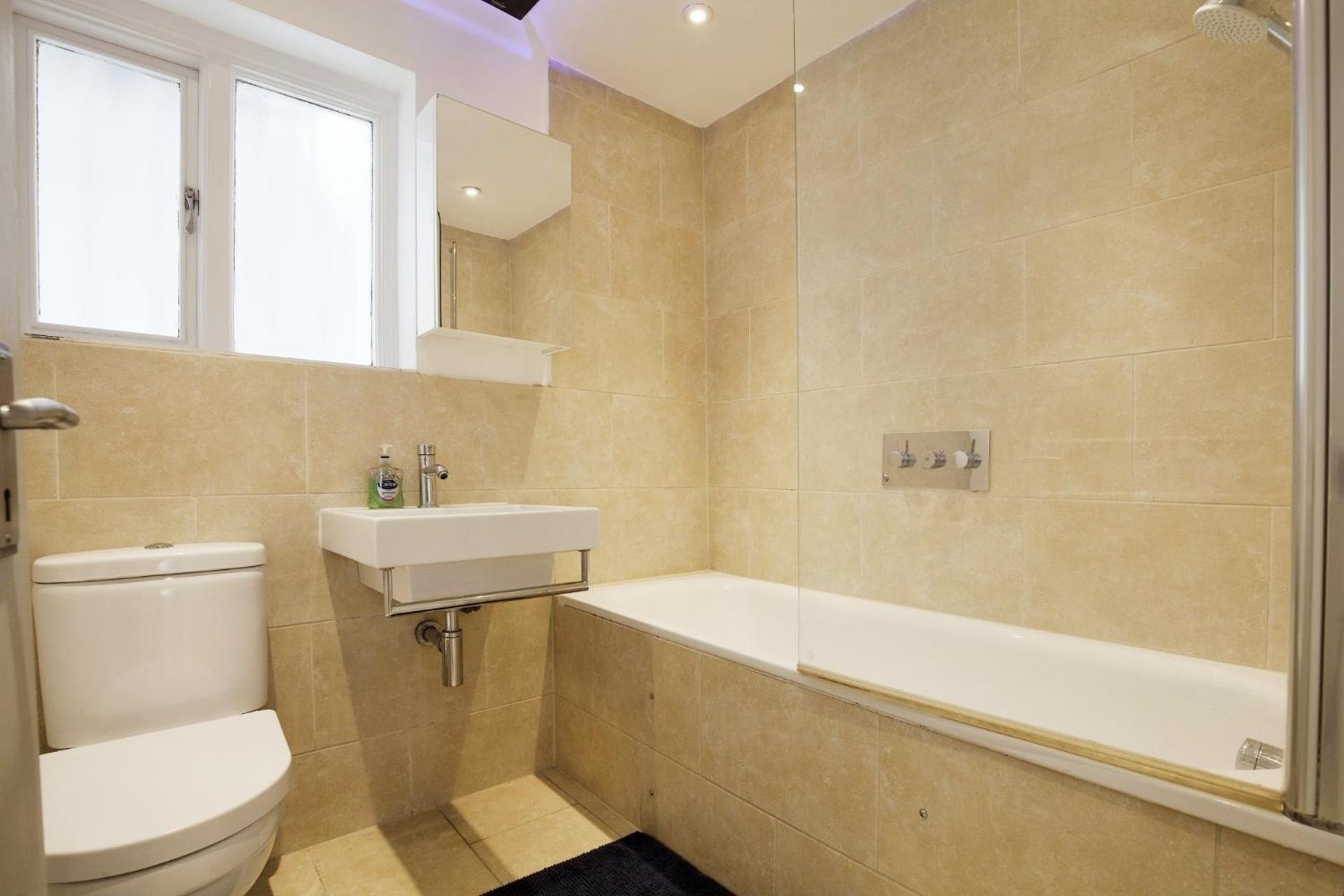 Appartamento Well Located South Kensington Flat Londra Esterno foto