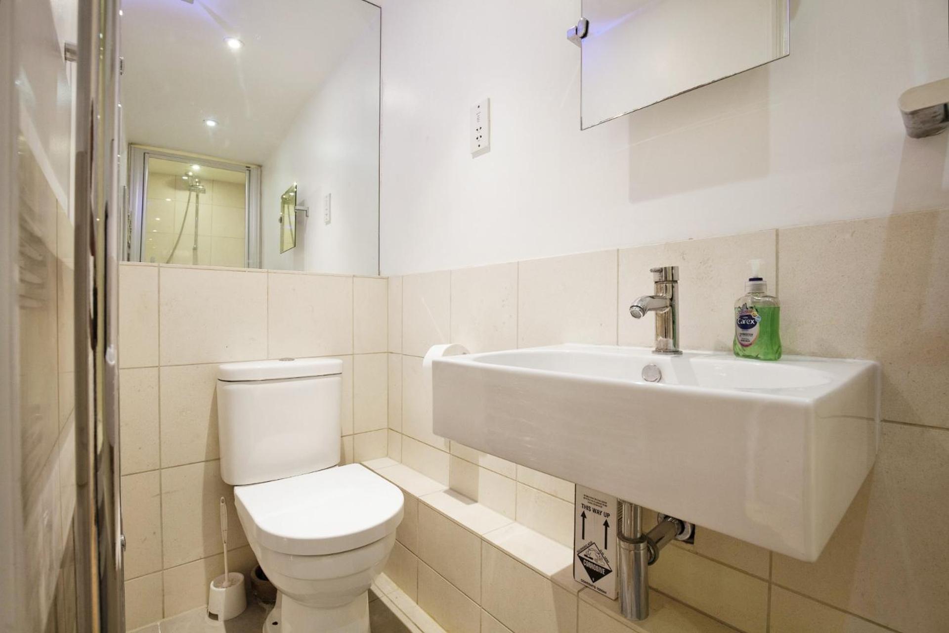 Appartamento Well Located South Kensington Flat Londra Esterno foto